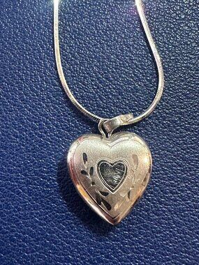 Vintage 925 Sterling Heart Locket Necklace with New 925 Italy Silver Chain